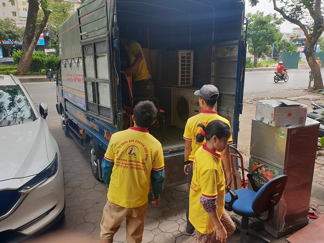 Taxi tải chuyển nhà giá rẻ